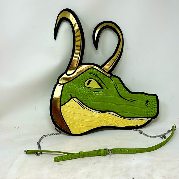 Cakeworthy Loki alligator purse - Picture 2 of 8